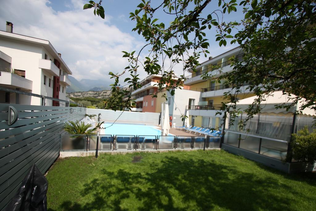 Hotel Miorelli Torbole Sul Garda Exterior foto